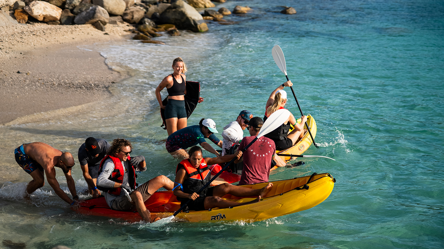 strip-2 (Kayak Race)